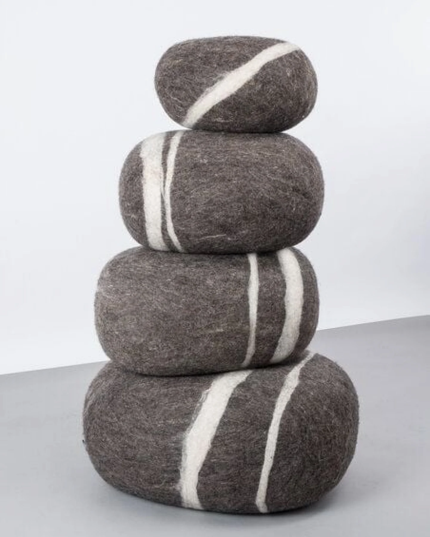 myfelt Filz Kieselstein (Pouf), 100% Schurwolle – Ansicht 4