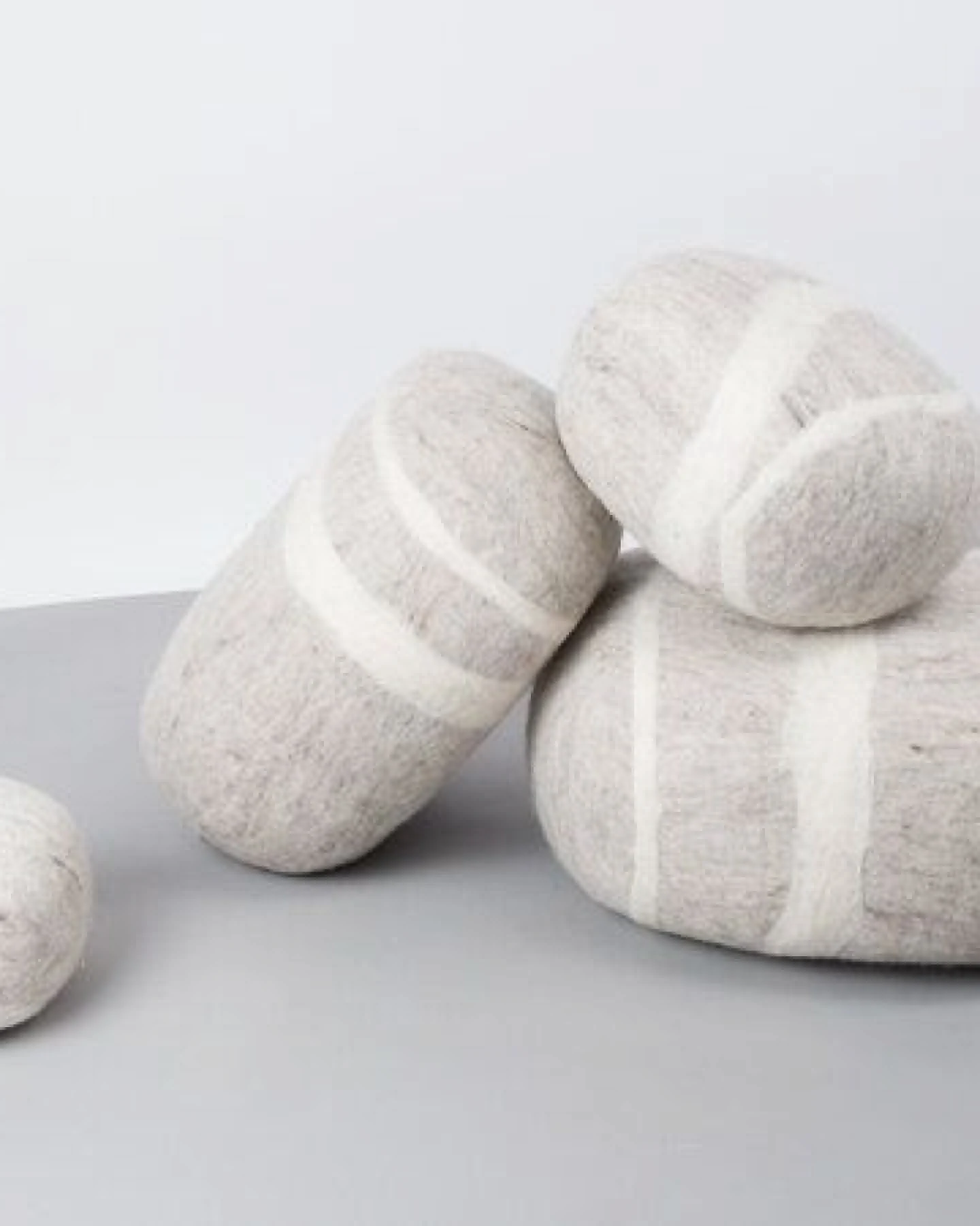 myfelt Filz Kieselstein (Pouf), 100% Schurwolle – Ansicht 3
