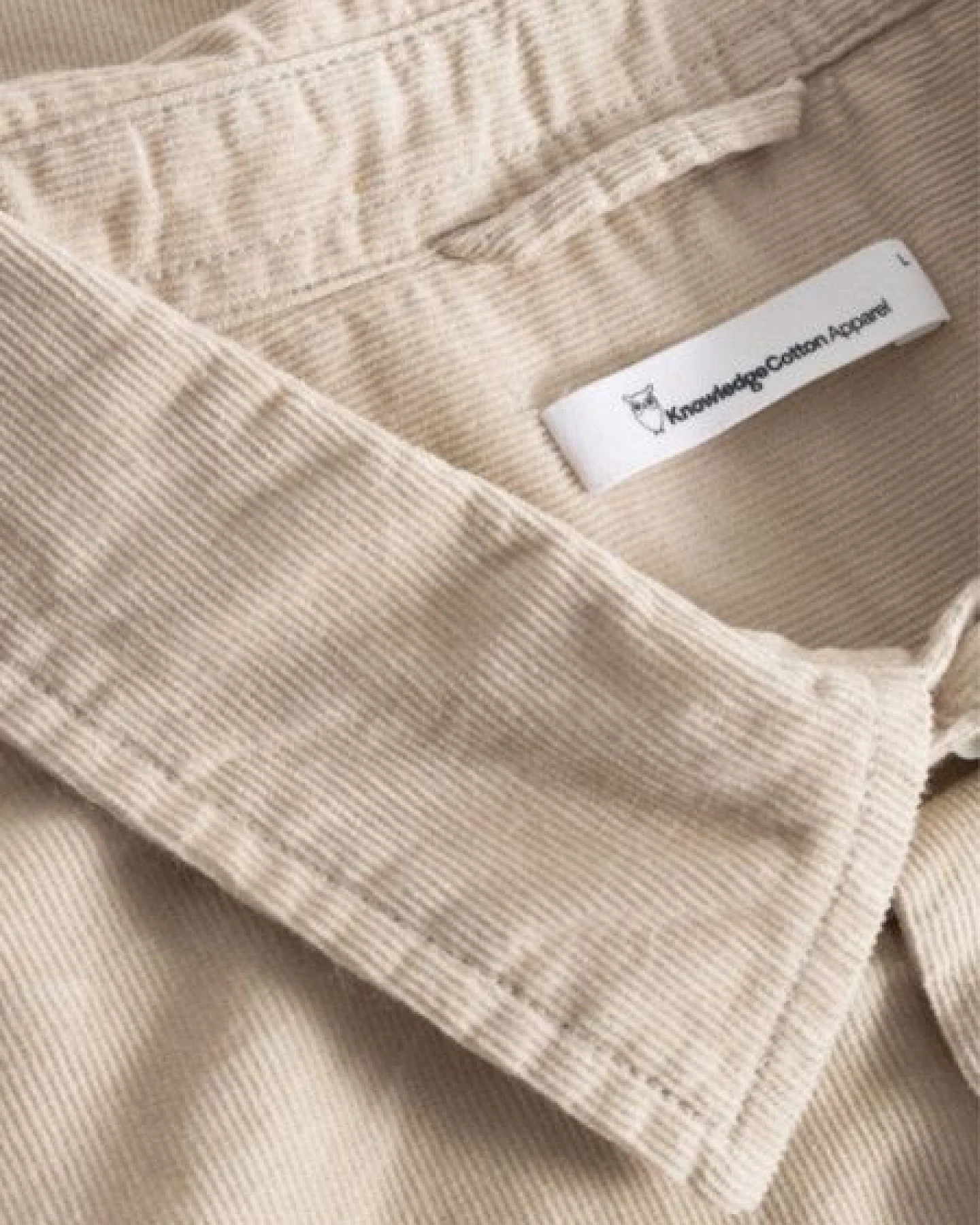 KnowledgeCotton Apparel Cordhemd - Regular fit corduroy shirt - aus Bio-Baumwolle – Ansicht 2