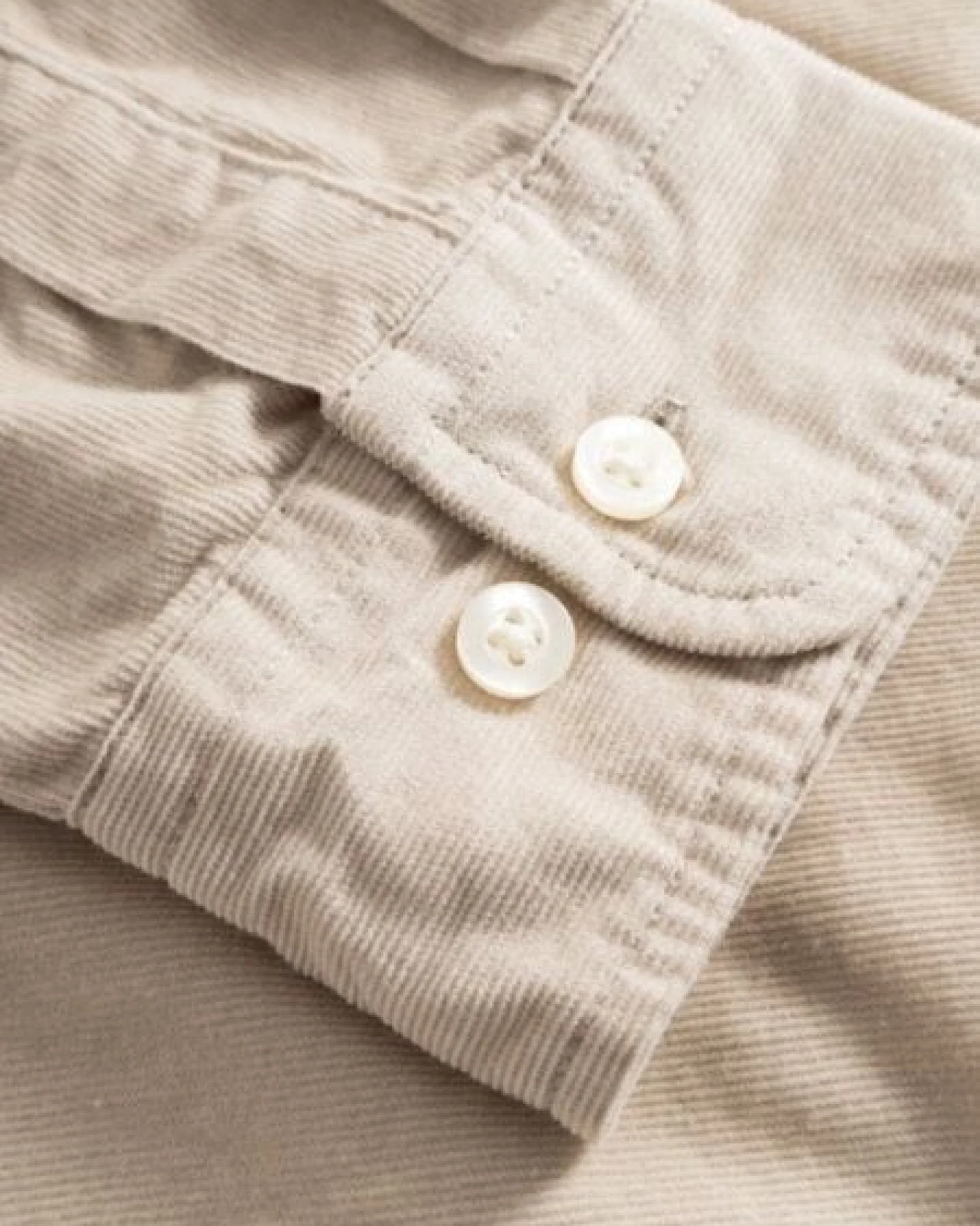 KnowledgeCotton Apparel Cordhemd - Regular fit corduroy shirt - aus Bio-Baumwolle – Ansicht 4