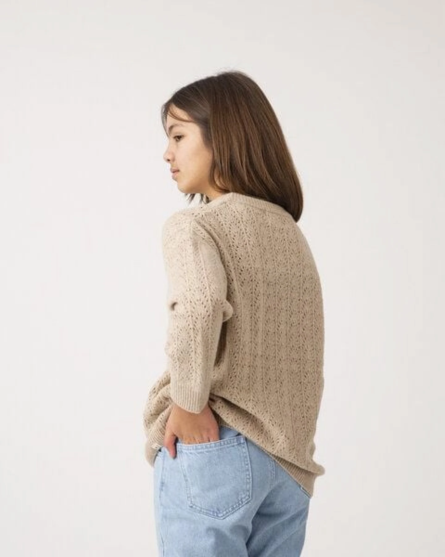 Matona Gestrickter Pullover mit Lochmuster für Kinder aus recycelter Wolle / Lace Sweater – Ansicht 4