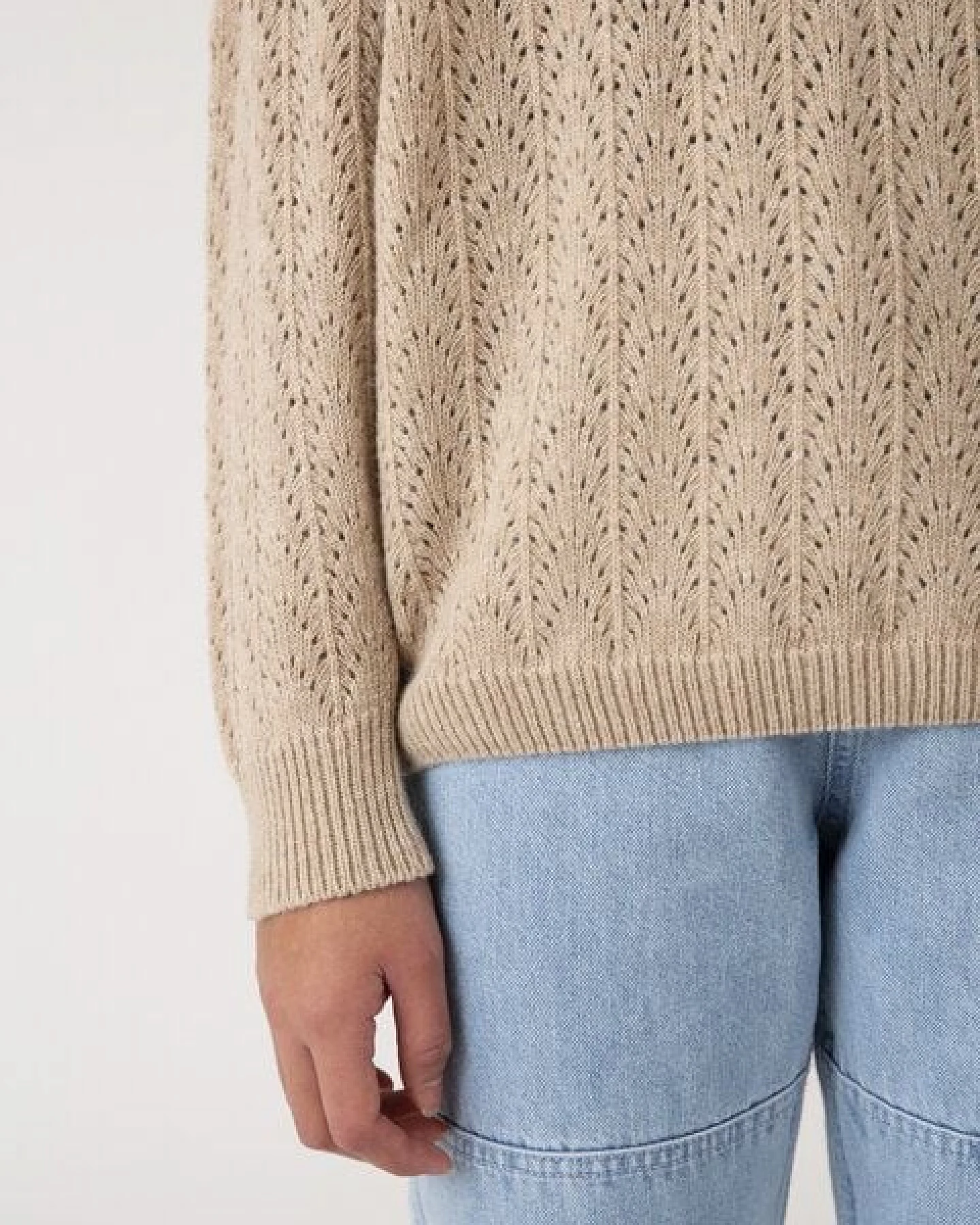 Matona Gestrickter Pullover mit Lochmuster für Kinder aus recycelter Wolle / Lace Sweater – Ansicht 3