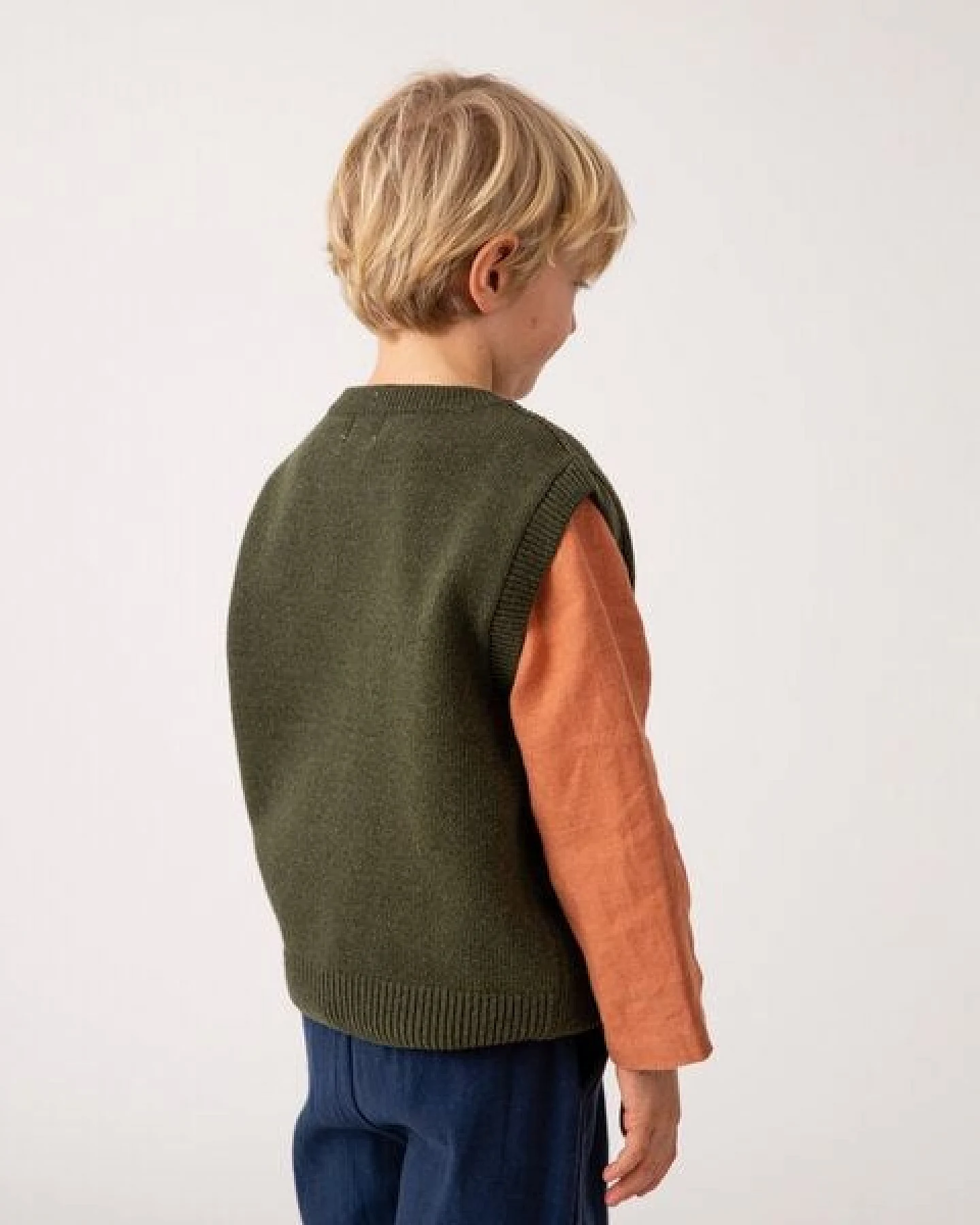 Matona Gestrickter Pullunder für Kinder aus recycelter Wolle / Knit Vest – Ansicht 3