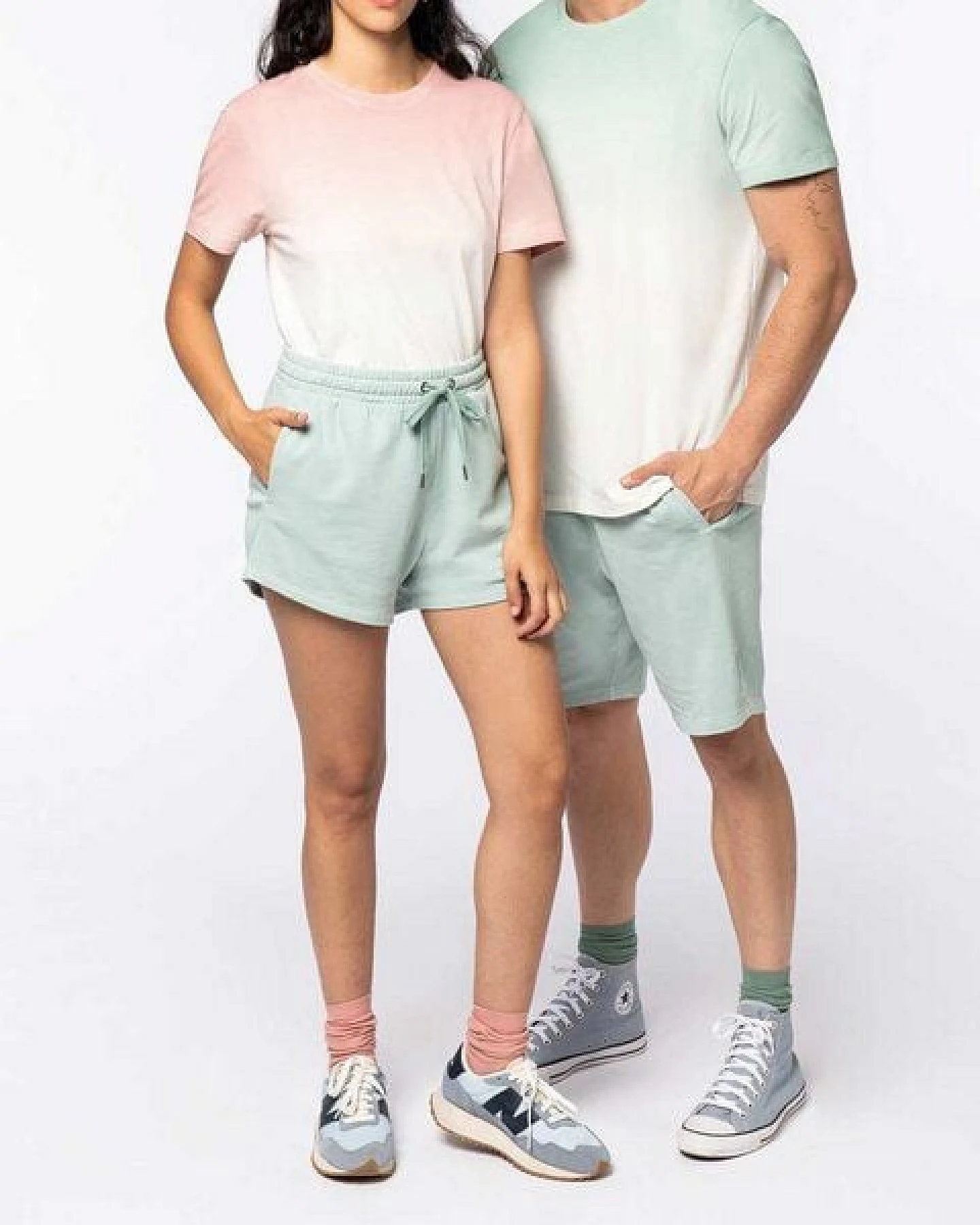 YTWOO Nachhaltiges Unisex-Dip-Dye-T-Shirt aus Bio-Baumwolle – Ansicht 2