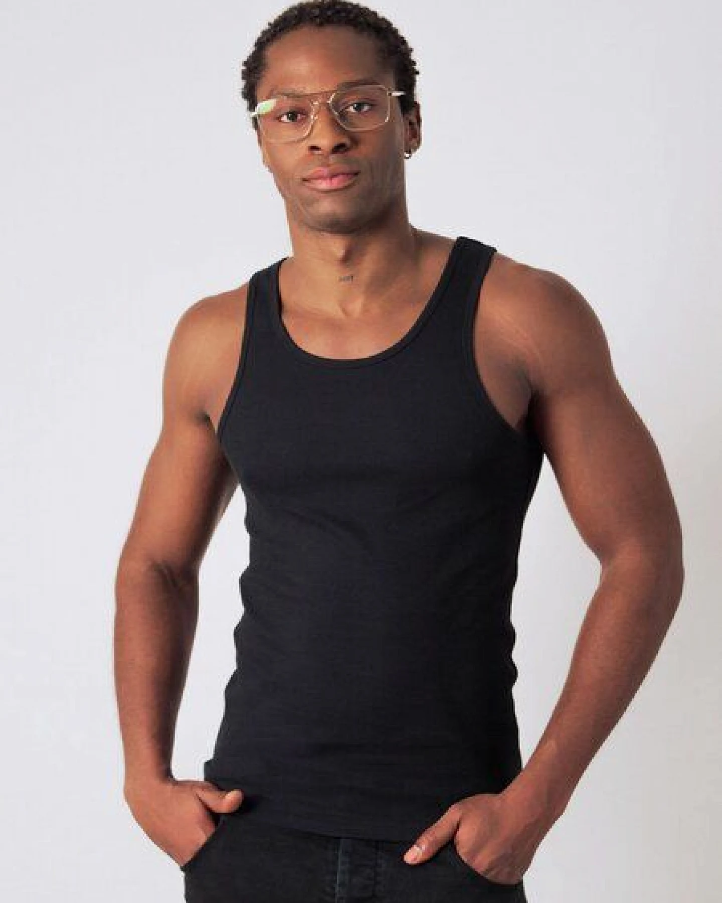 Honest Basics Herren Geripptes Tanktop aus Bio- und recycelter Baumwolle – Ansicht 2