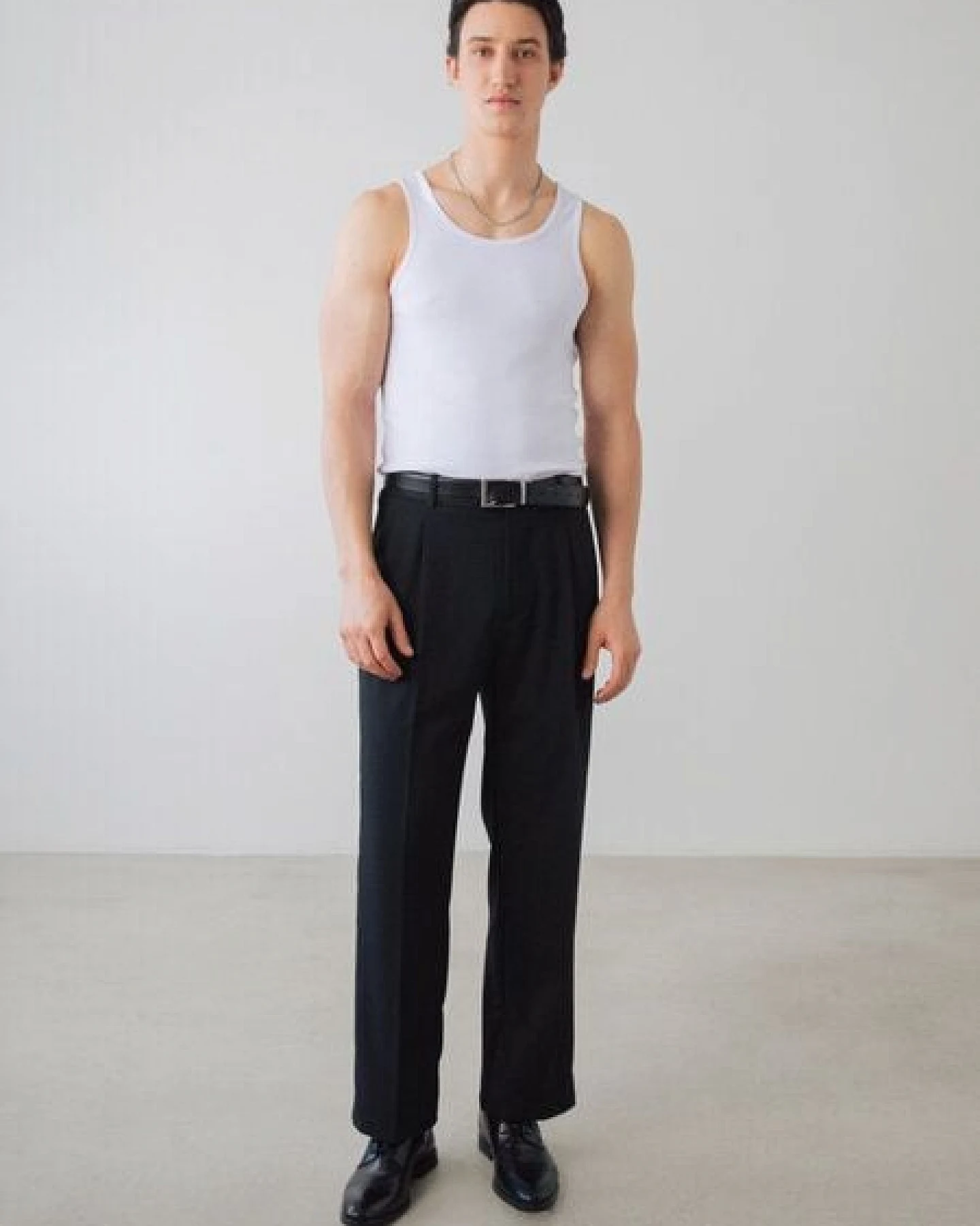 Honest Basics Herren Geripptes Tanktop aus Bio- und recycelter Baumwolle – Ansicht 4