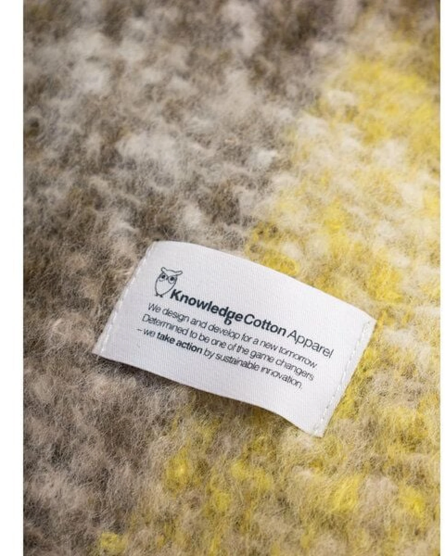 KnowledgeCotton Apparel Veganer Winterschal - kariert - aus recyceltem Polyester – Ansicht 4