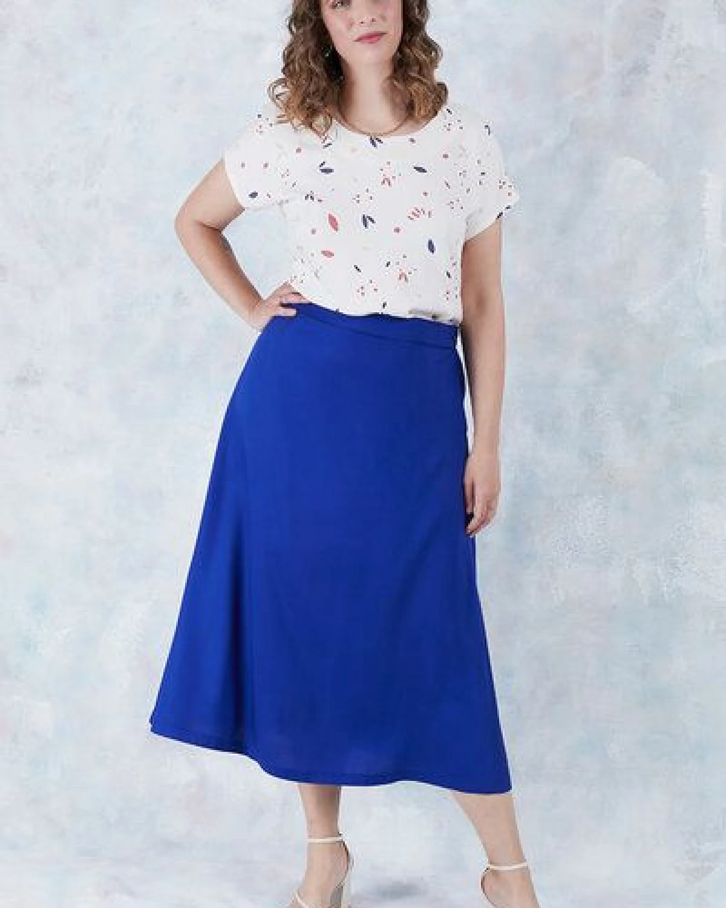 l'amour est bleu Bluse Modell Mae Rundhals Viskose – Ansicht 4