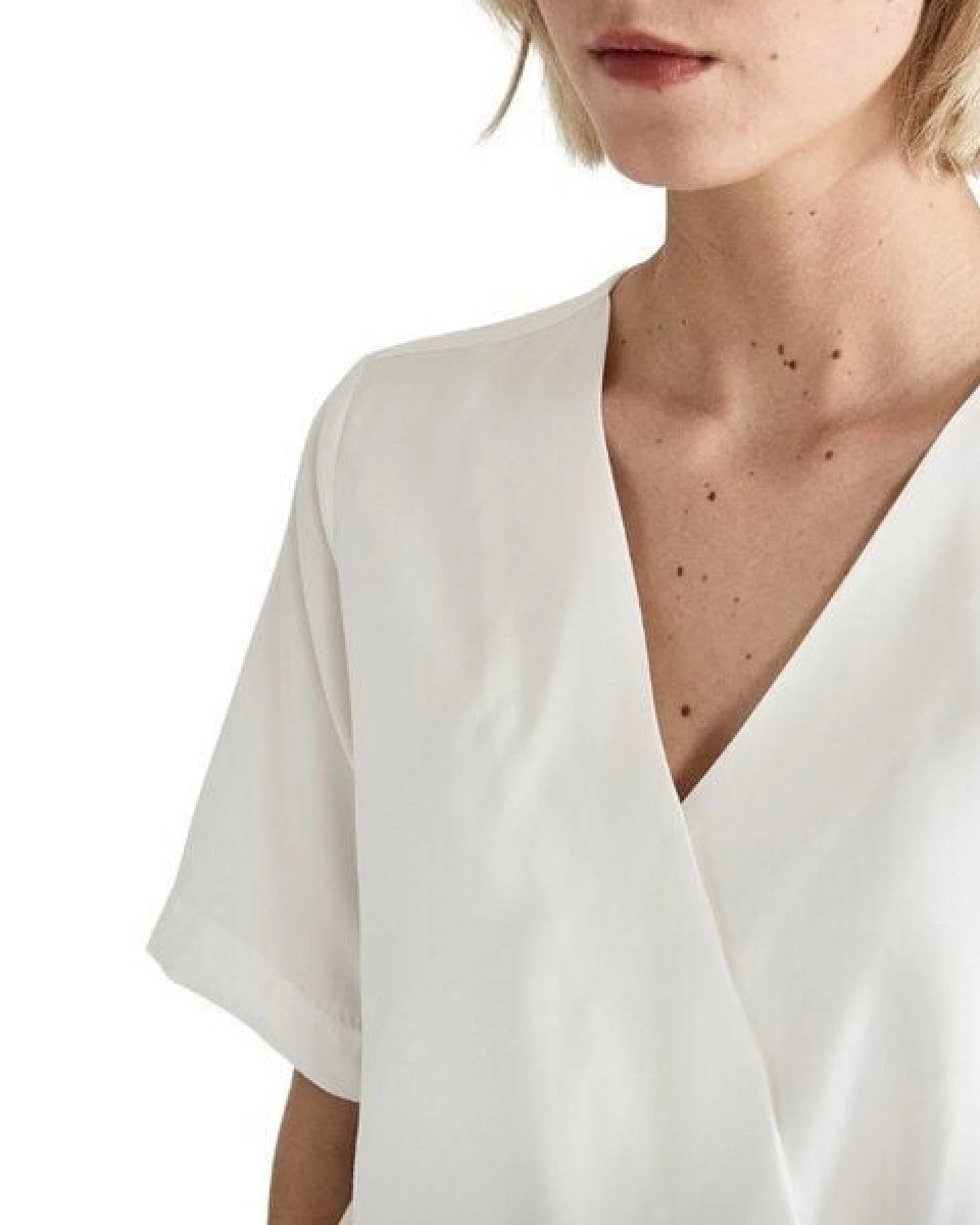 Givn Berlin Wickelbluse MISHA aus TENCEL REFIBRA Lyocell - White – Ansicht 4