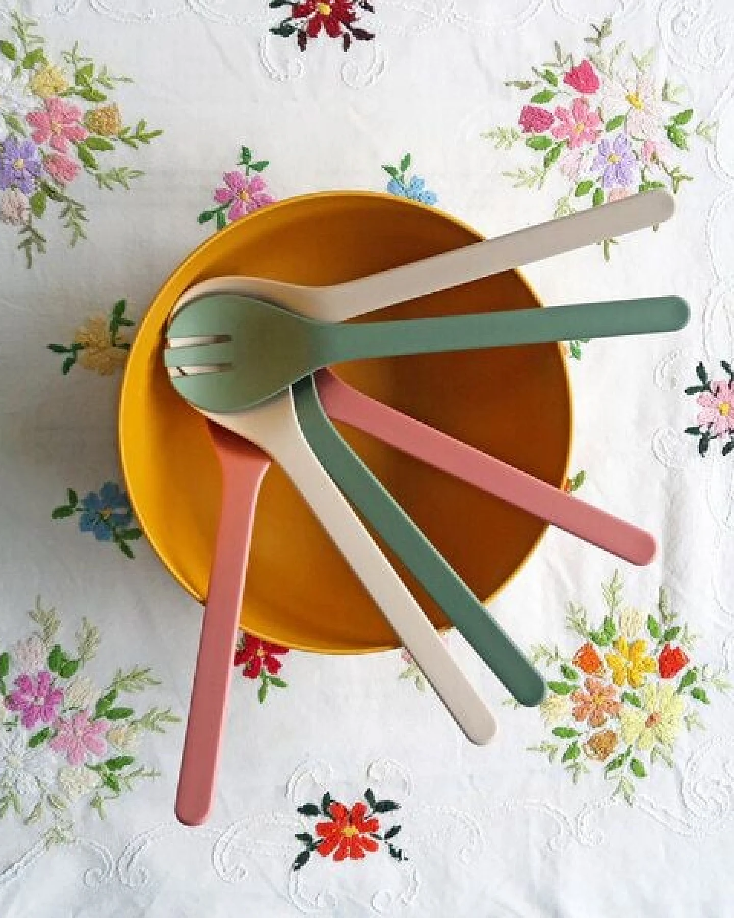 Zuperzozial Salatbesteck Pastell aus Biokunststoff – Ansicht 4