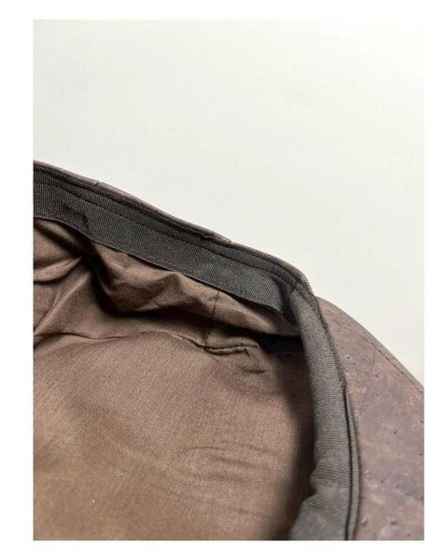Kork-Deko Schiebermütze aus Korkstoff - beige oder braun - Kork Mütze, Korkhut – Ansicht 3