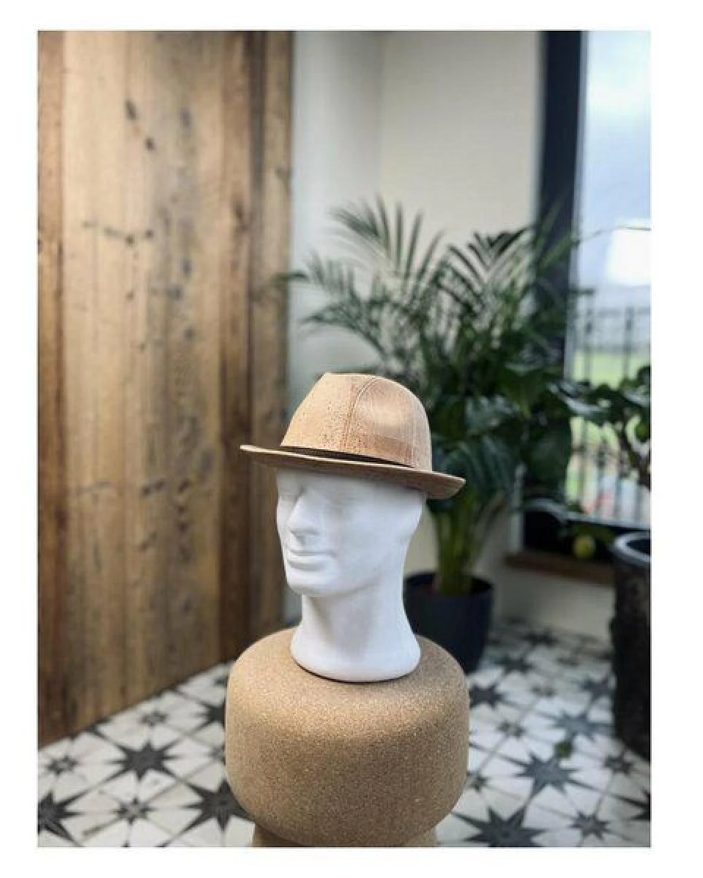 Kork-Deko Trilby Hut aus Korkstoff - beige (Kork Hut "Melone", Fedora-Style) – Ansicht 3