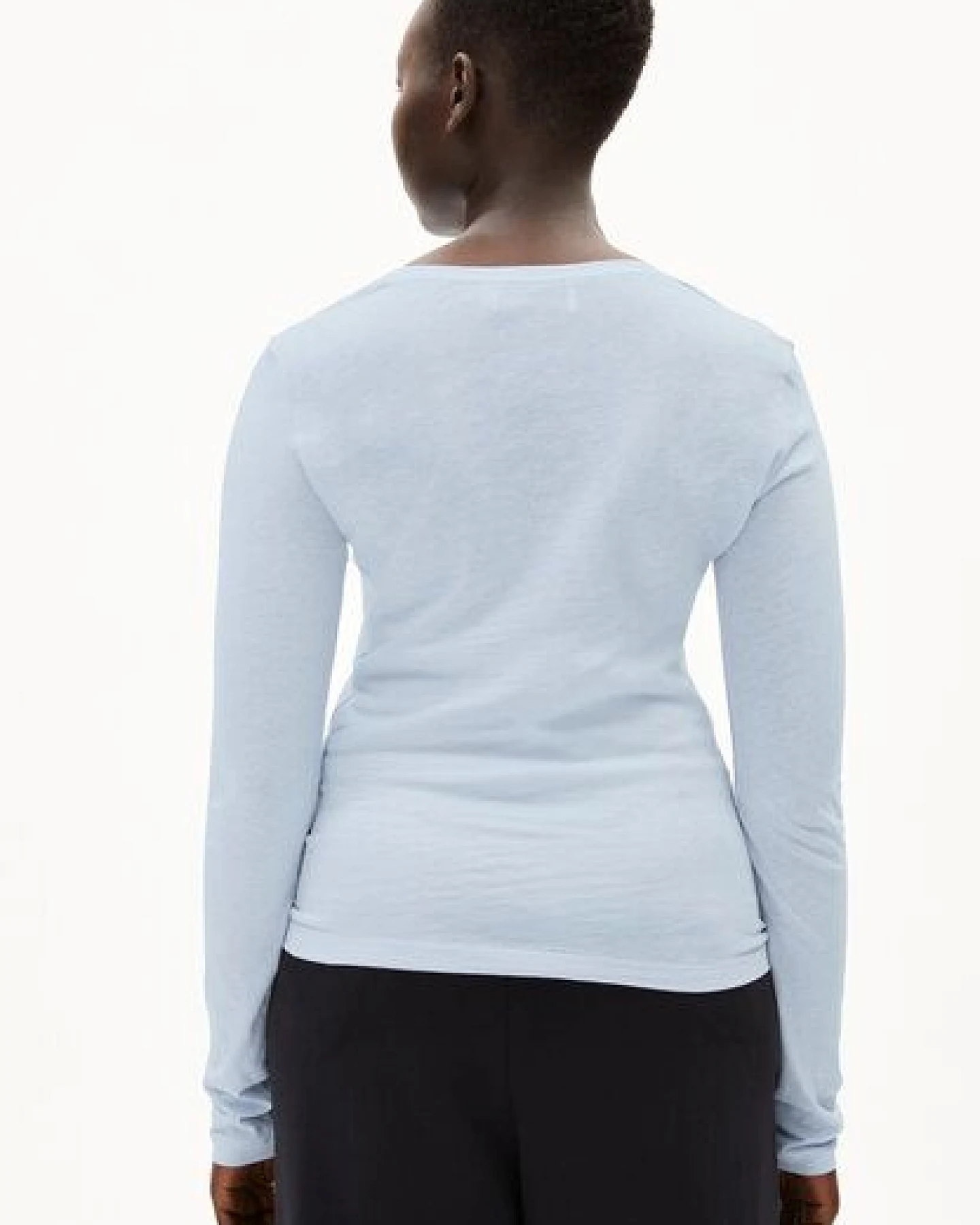 ARMEDANGELS ENRICCAA SOFT Damen Longsleeve Slim Fit aus Bio-Baumwolle – Ansicht 2