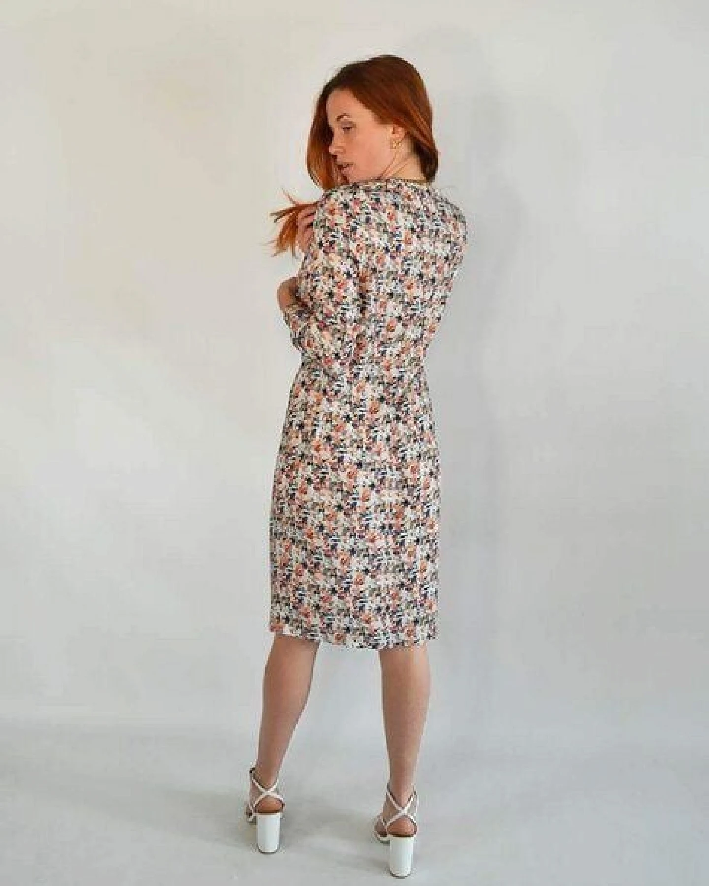 Aatise Zeva elegantes Kleid, 100% EcoVero heller Druck – Ansicht 2