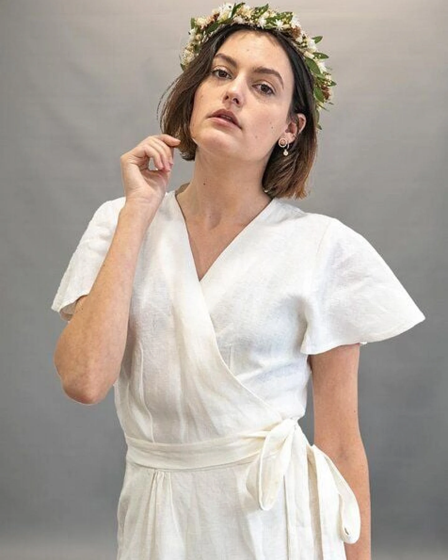 Aatise 100% Leinen-Wickelkleid mit Schmetterlingsärmeln Zargot – Ansicht 3