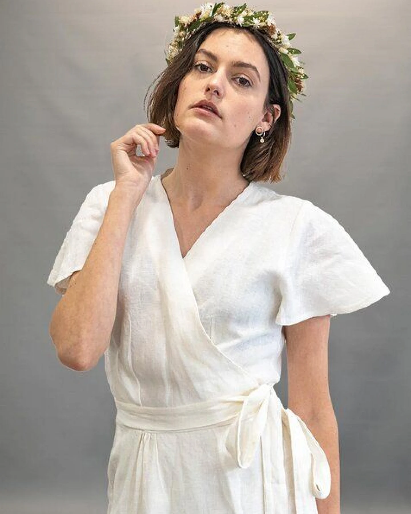 Aatise 100% Leinen-Wickelkleid mit Schmetterlingsärmeln Zargot – Ansicht 3