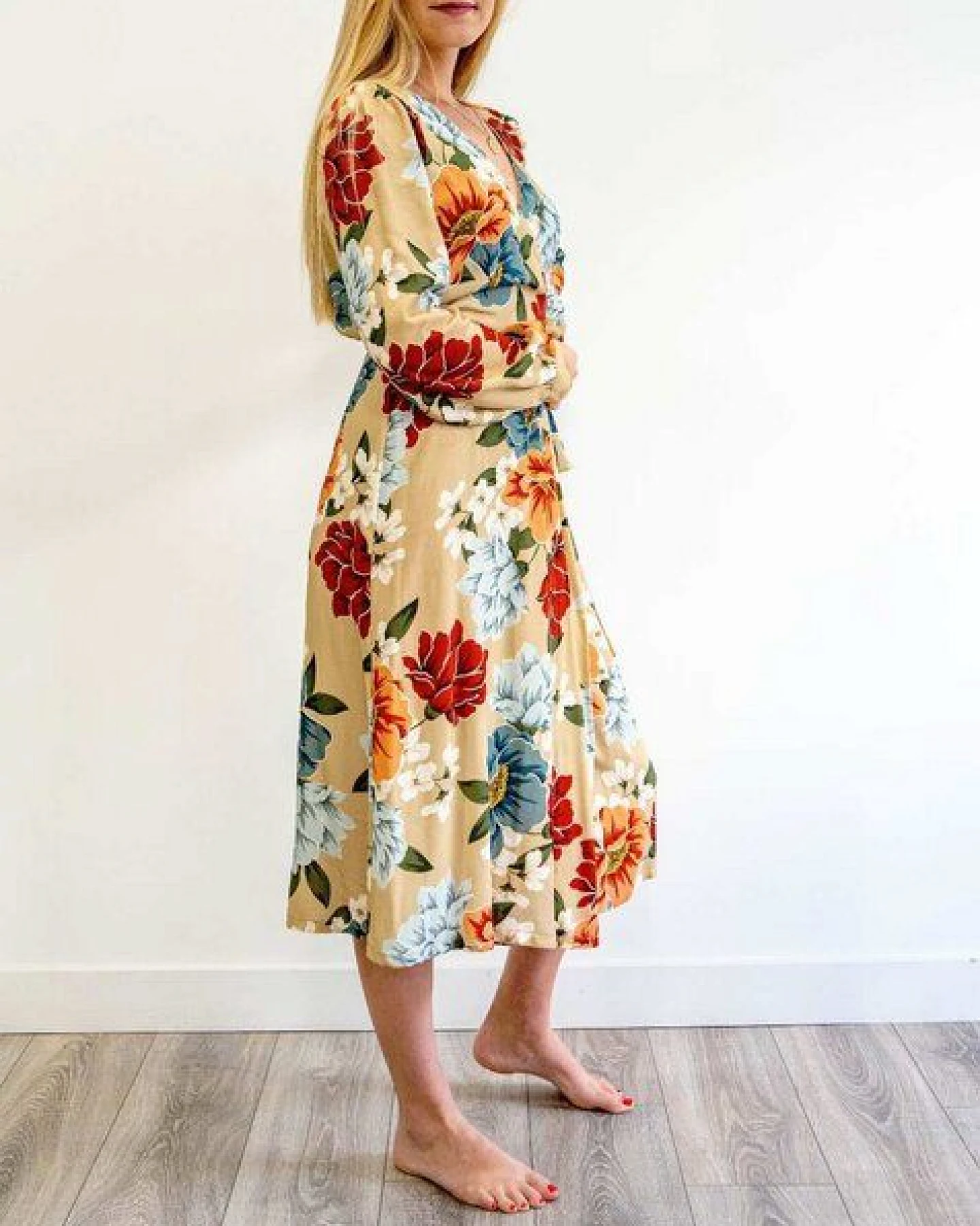 Aatise Wickelkleid mit Bischofsärmeln wadenlanger Rock Zovy, 100% EcoVero – Ansicht 3