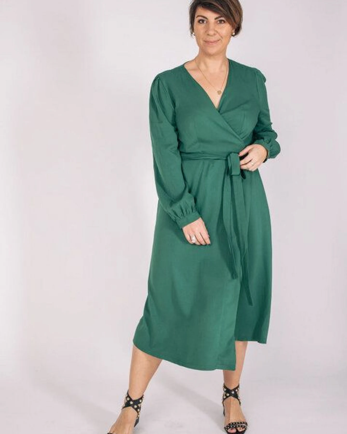 Aatise Wickelkleid mit Bischofsärmeln wadenlanger Rock Zovy, 100% EcoVero – Ansicht 2