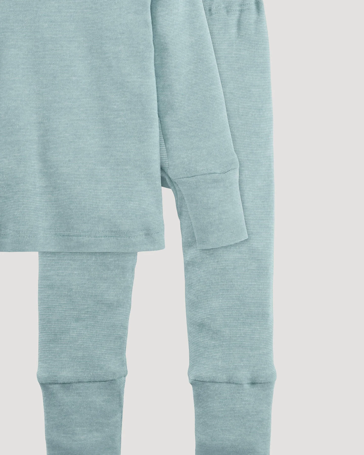 hessnatur Baby Pyjama aus Bio-Baumwolle mit Bio-Merinowolle und Seide - grün - Größe 86/92 – Ansicht 3