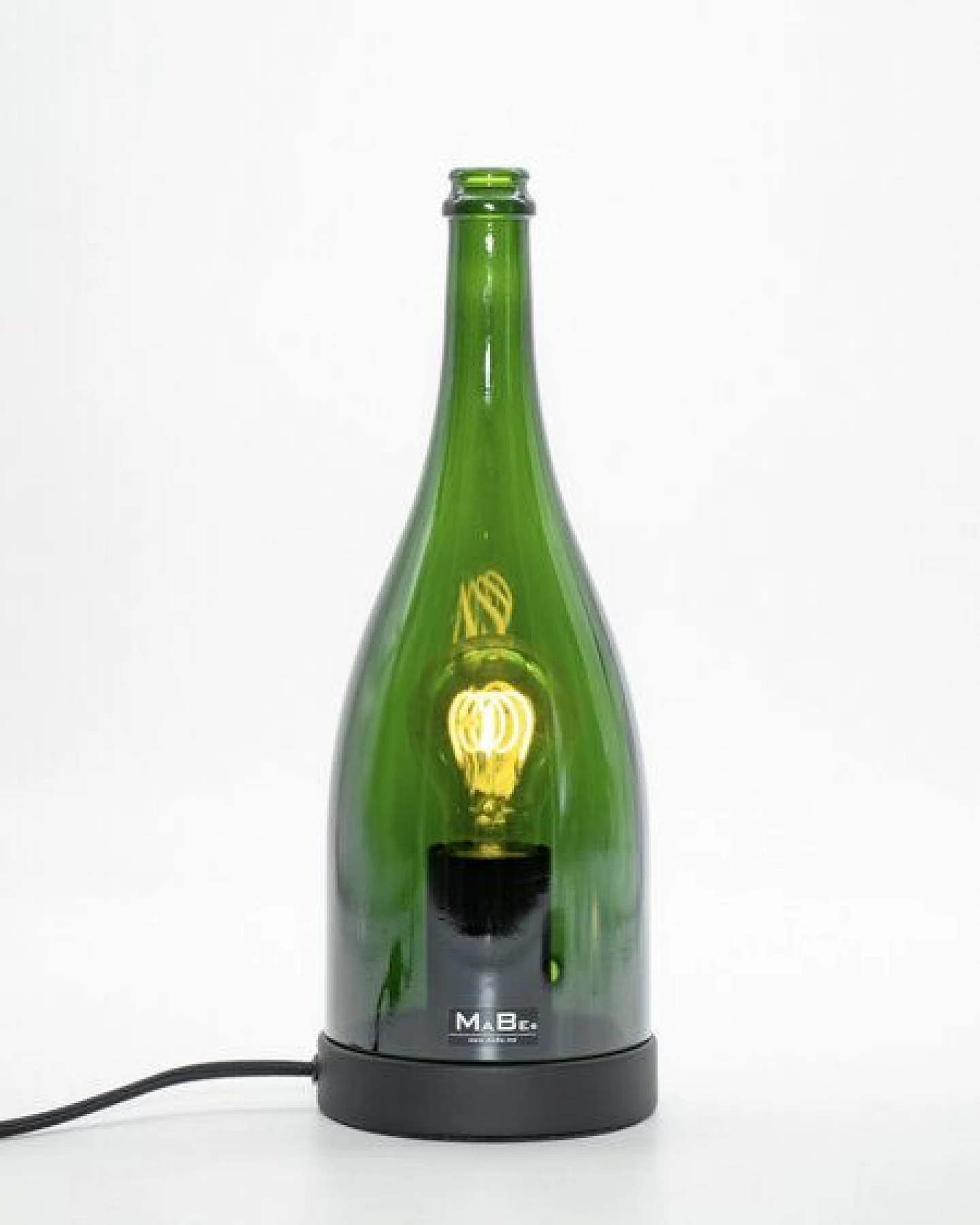 MaBe TischLeuchte 2in1 Bordeaux 1,5l Sekt – Ansicht 2