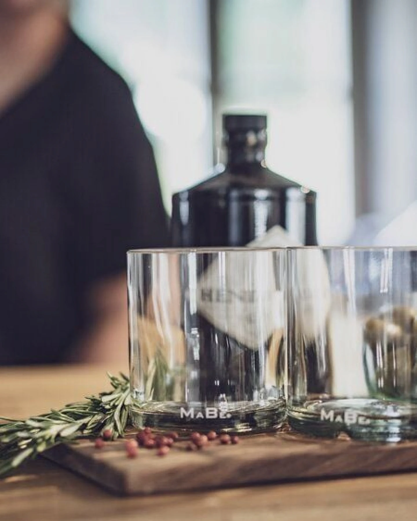 MaBe Glas Tumbler 4er Set - schlicht, wertig, wunderbar – Ansicht 2