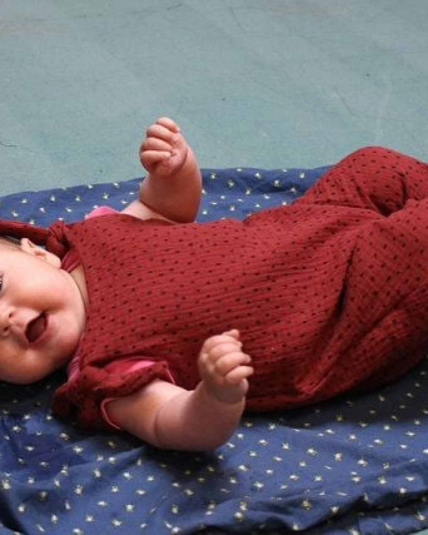 Frija Omina Baby-Strampler aus Bio-Musselin – Ansicht 4