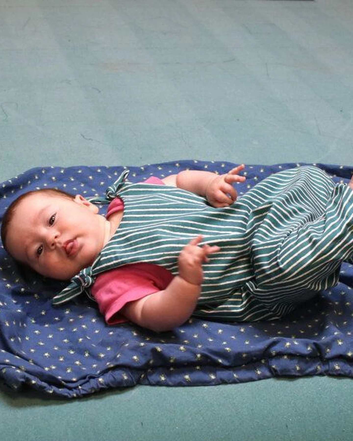 Frija Omina Baby-Strampler gewebt – Ansicht 2