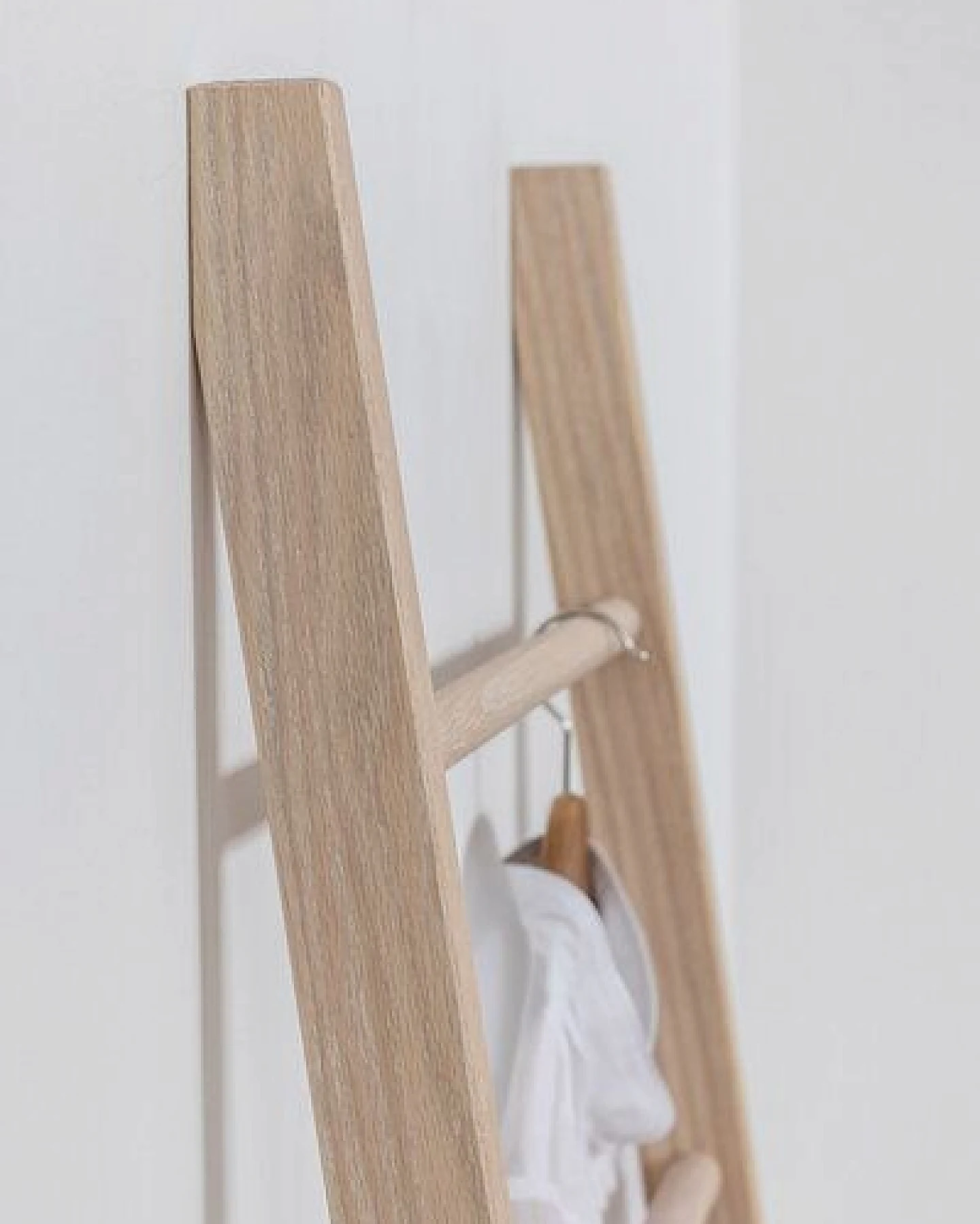 kleiderleiter_de Kleiderleiter, Handtuchleiter weiße Eiche – Ansicht 3