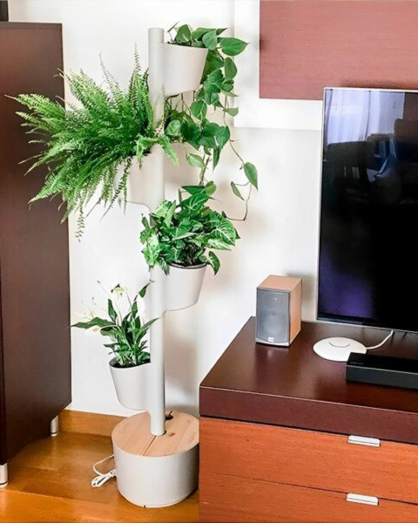CitySens Vertikaler Blumentopf mit manueller Bewässerung; 4 Blumentöpfe – Ansicht 3