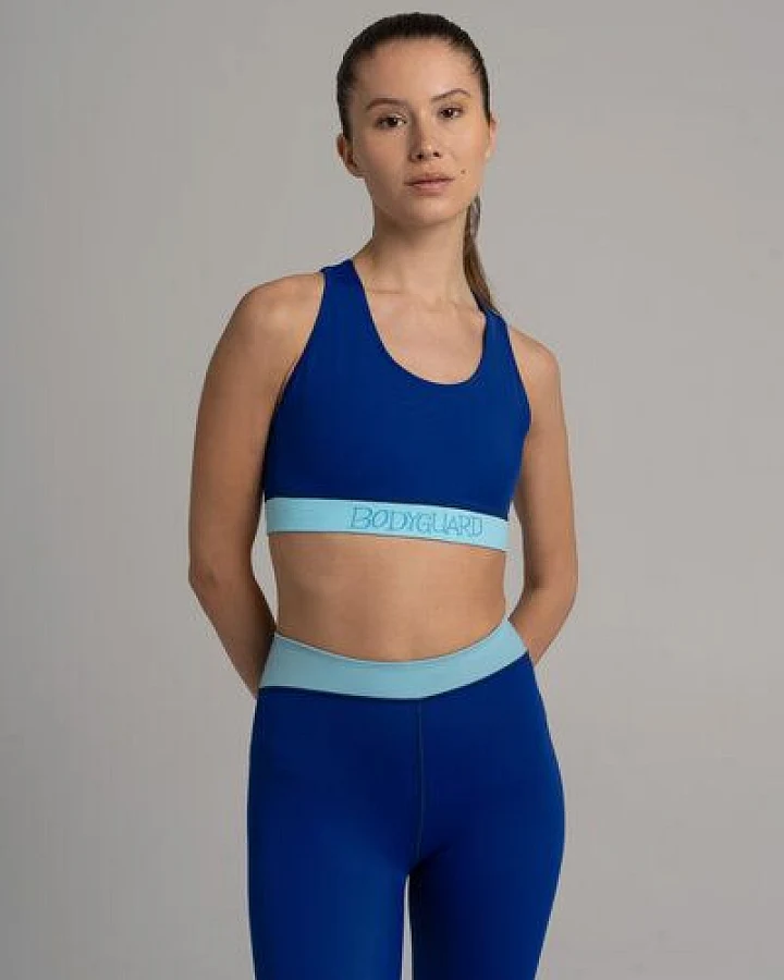 Blau