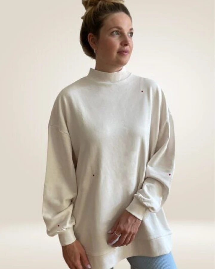 Beige Mit Roten Herzchen