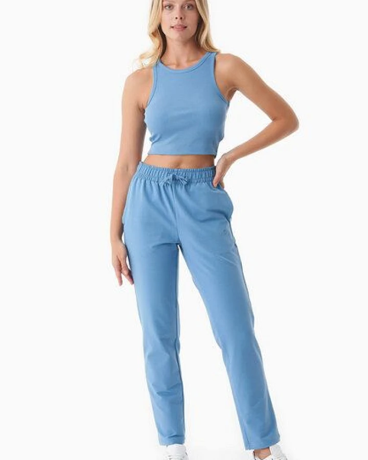 Blau