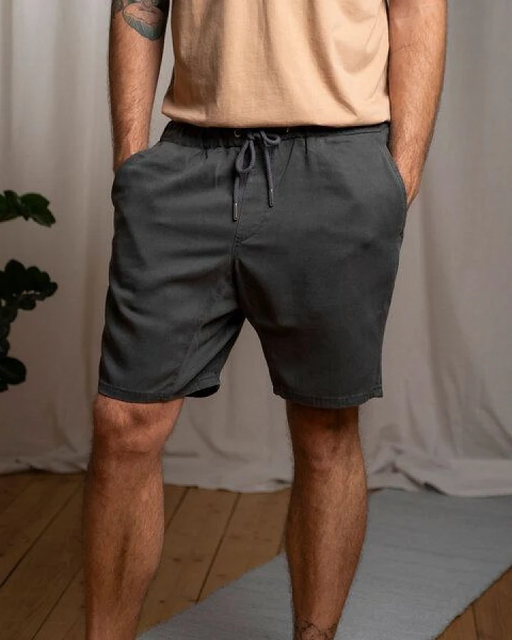 Vresh Clothing Vabsi - Shorts aus TENCEL (TM) Lyocell