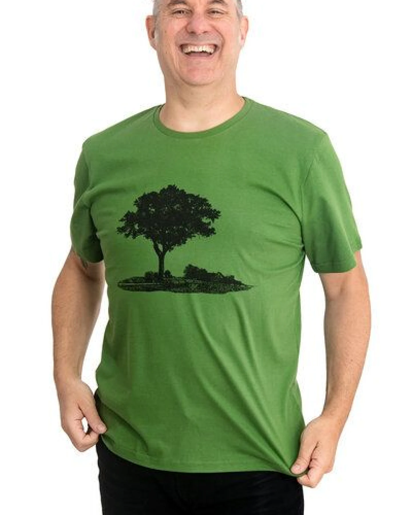 Hirschkind Fair-Trade-Männershirt "Baum am Oderbruch" - Made in Kenia - grasgrün – Ansicht 2