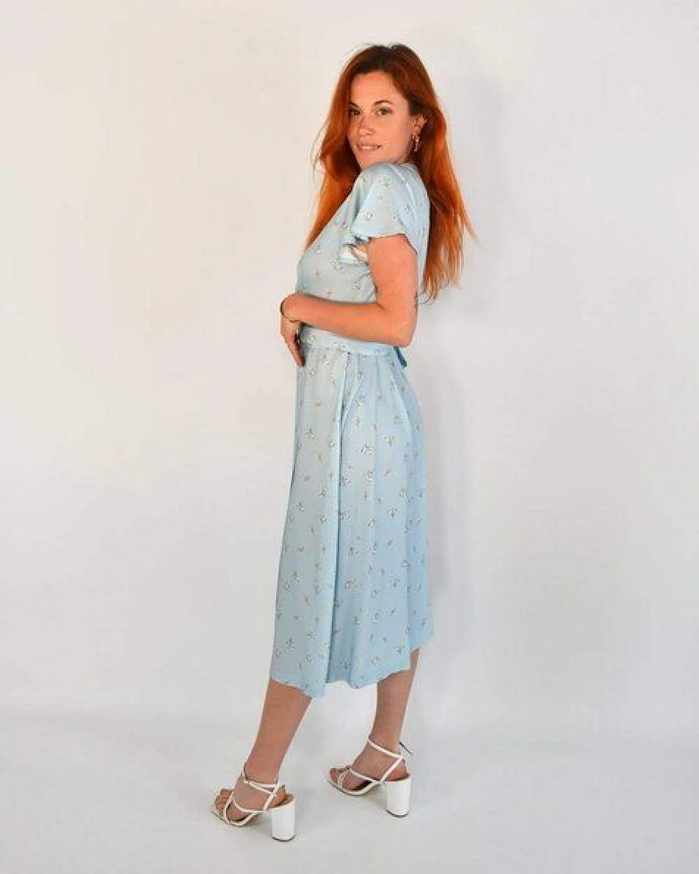 Aatise Wickelkleid Zovy Schmetterlingsärmel Druck 100% EcoVero – Ansicht 2
