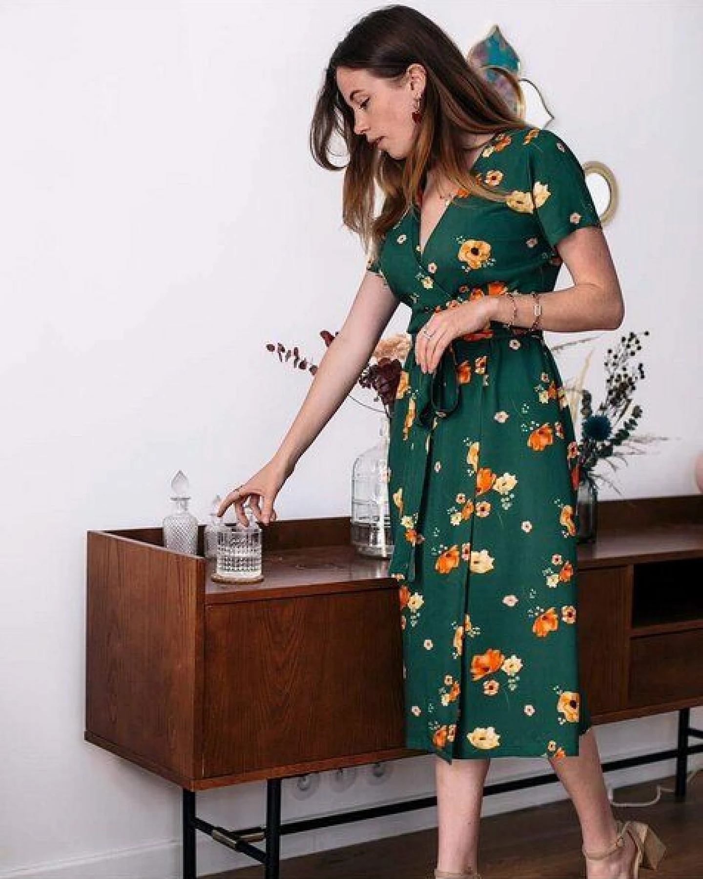 Aatise Wickelkleid Zovy Schmetterlingsärmel Druck 100% EcoVero – Ansicht 2