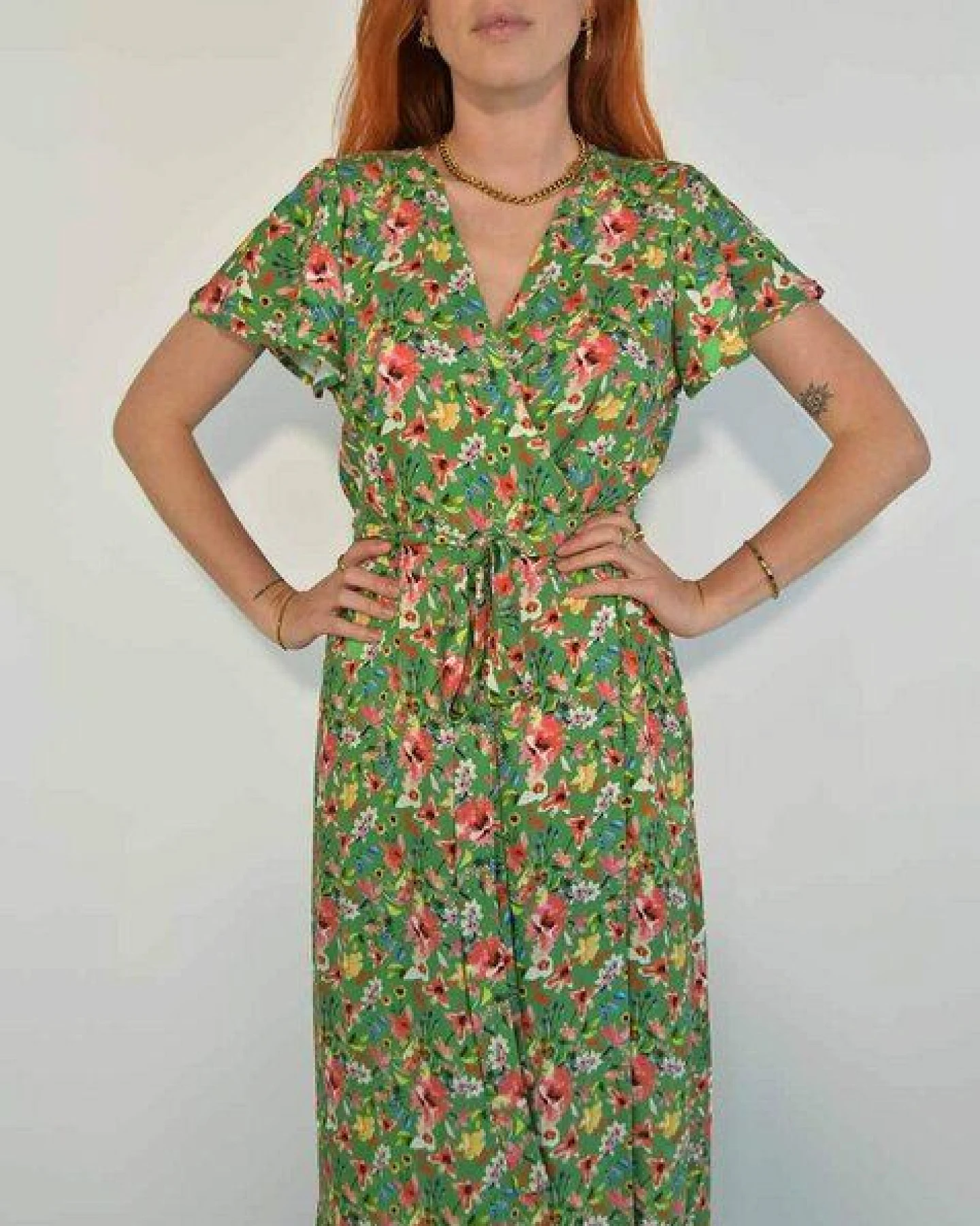 Aatise Langes Sommerkleid/Festkleid Zady mit Schmetterlingsärmel, 100% EcoVero – Ansicht 2