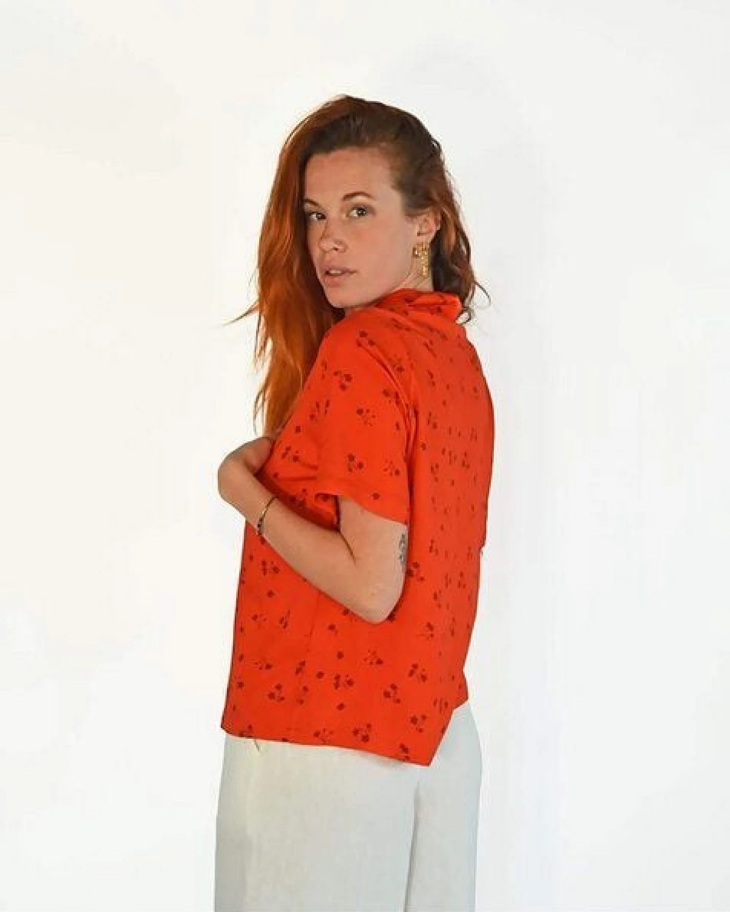 Aatise Oversize-Bluse mit kubanischem Zavi 100% EcoVero – Ansicht 4