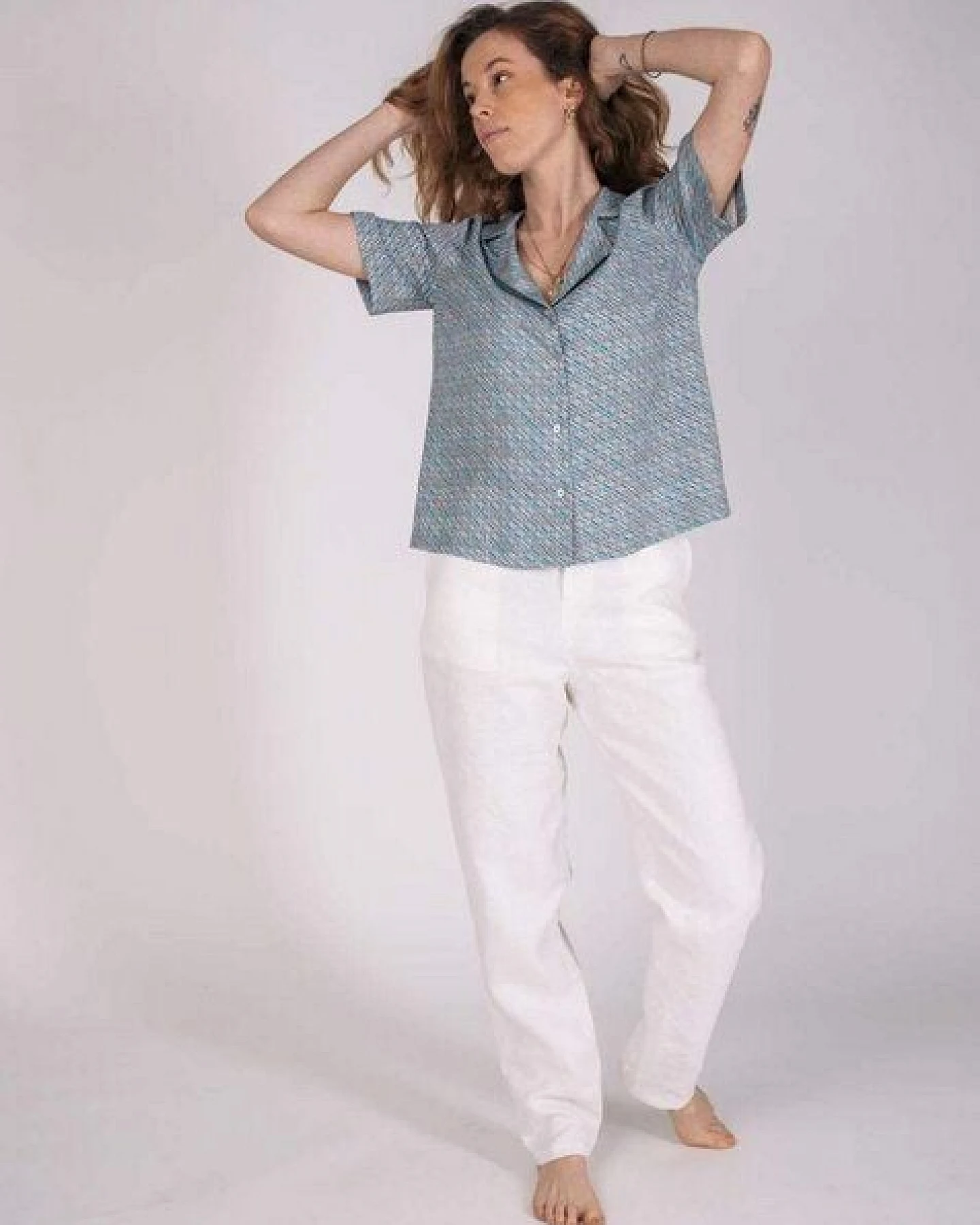 Aatise Oversize-Bluse mit kubanischem Zavi 100% EcoVero – Ansicht 4