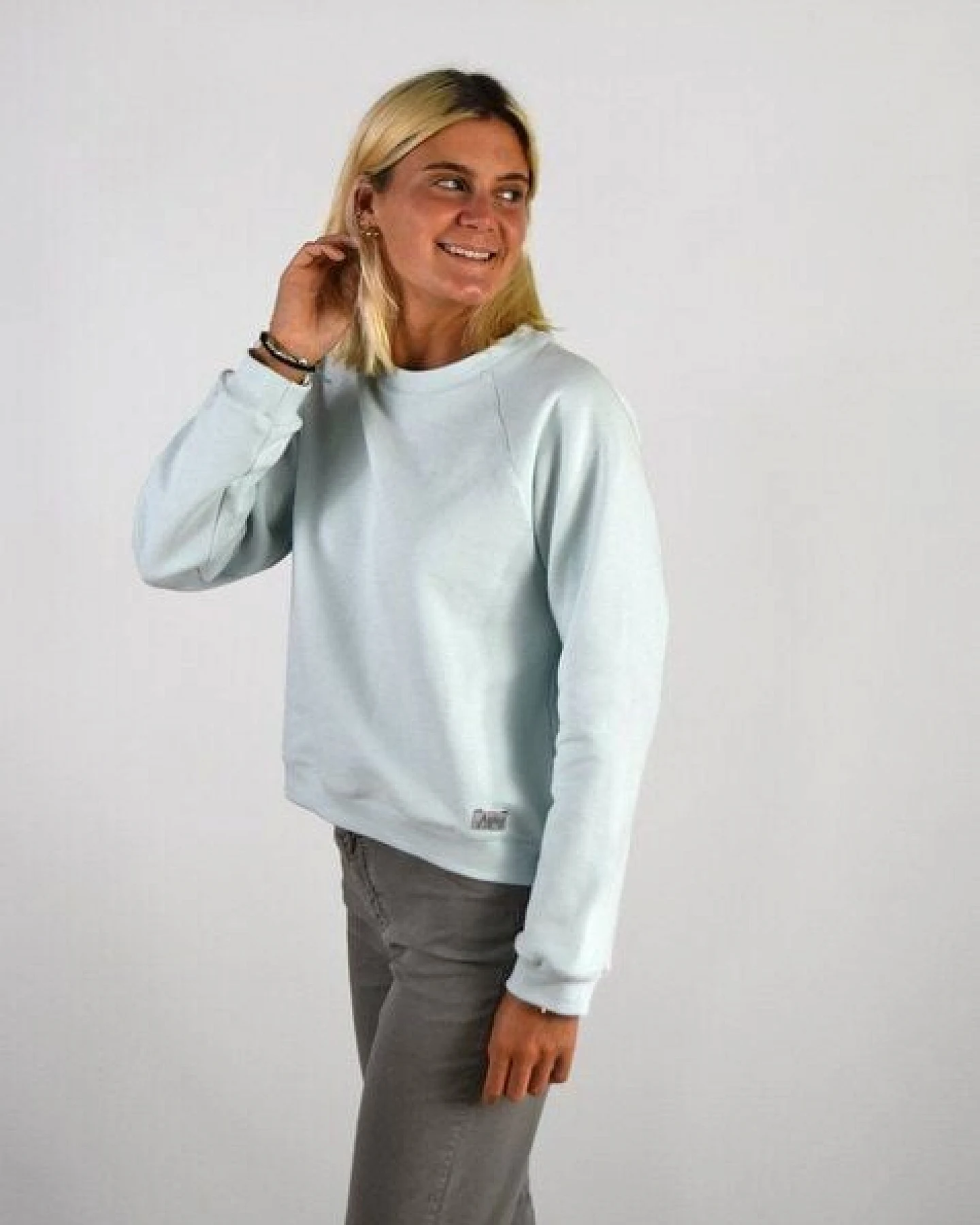 Aatise Damen-Sweatshirt Zago aus upgecycelter Bio-Baumwolle – Ansicht 4