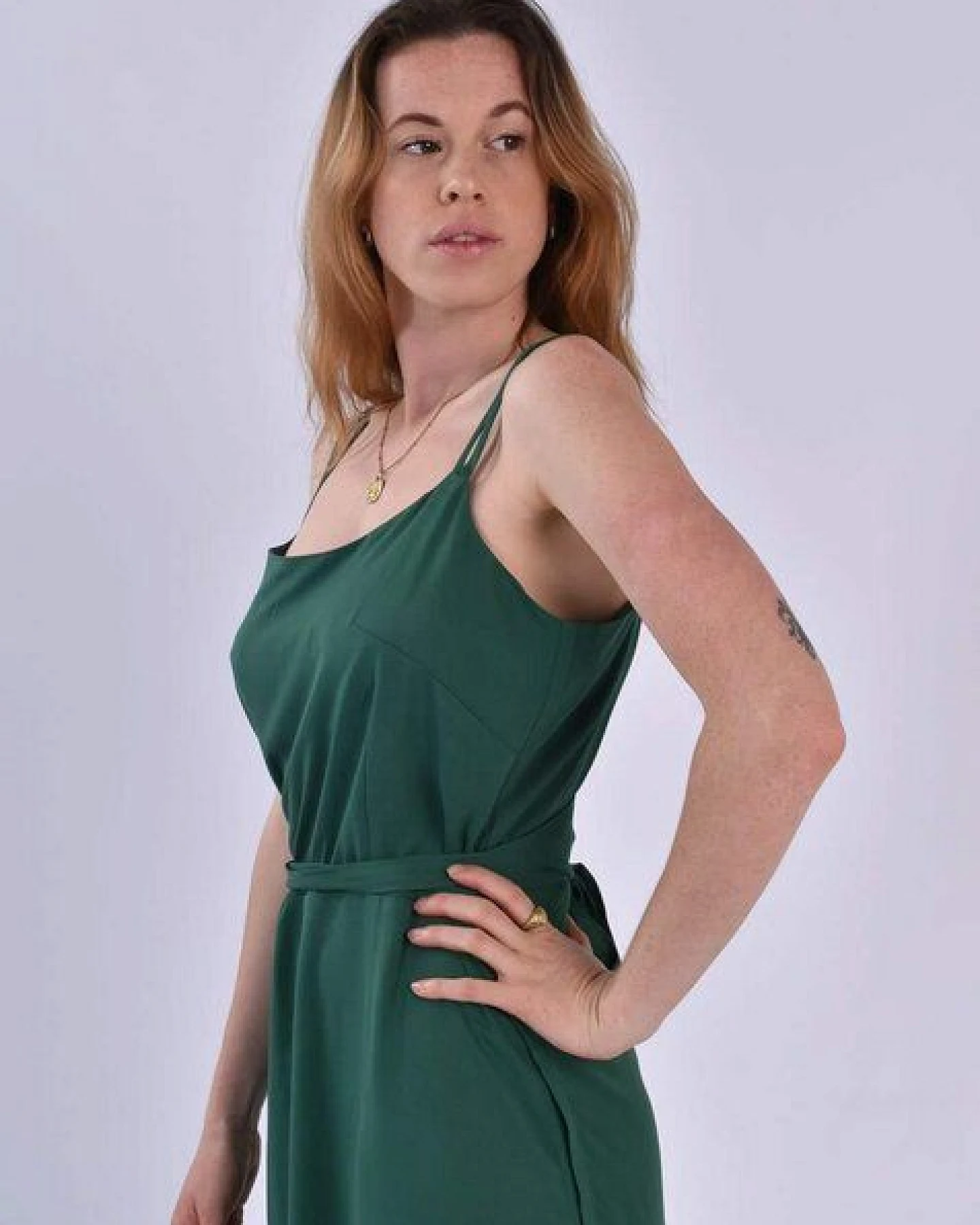 Aatise Langes Cocktailkleid rückenfrei mit Wickeleffekt Zino – Ansicht 2