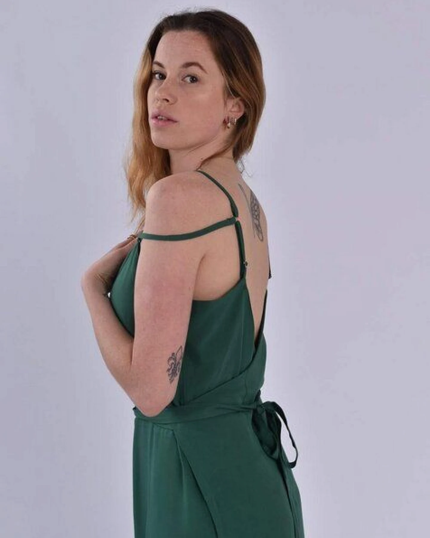 Aatise Langes Cocktailkleid rückenfrei mit Wickeleffekt Zino – Ansicht 3