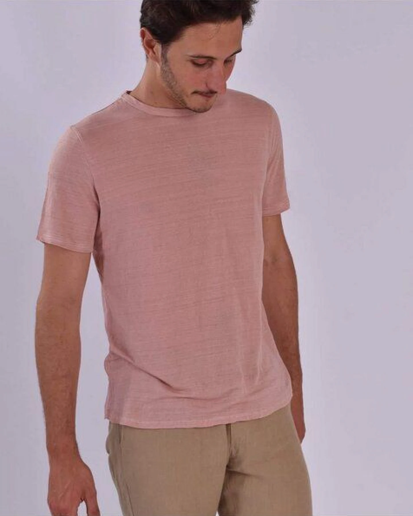 Aatise Zokka Herren T-Shirt aus 100% Leinen – Ansicht 2