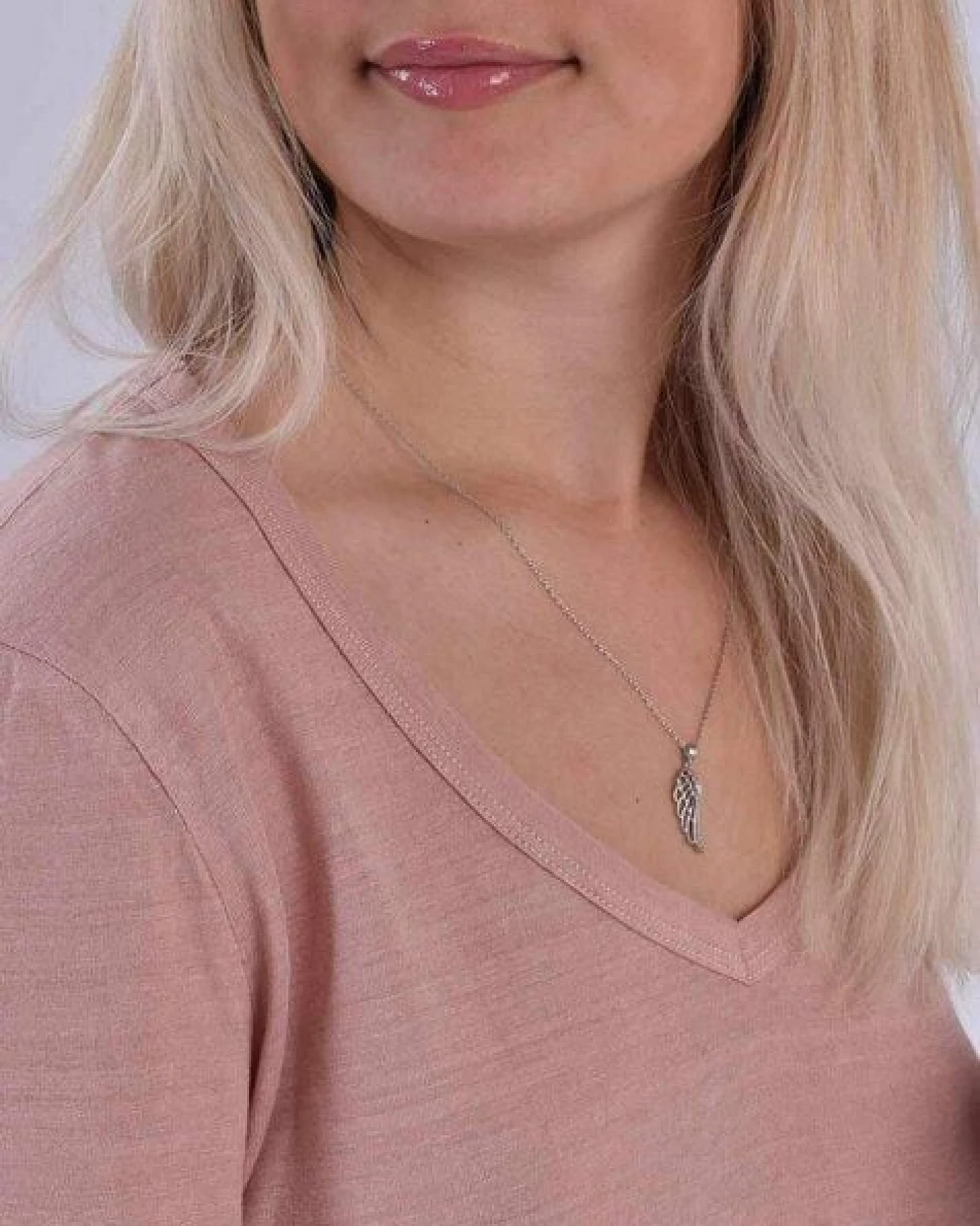 Aatise Reines Leinen-T-Shirt , V Ausschnitt Zesi, Schnitt Oversize – Ansicht 4