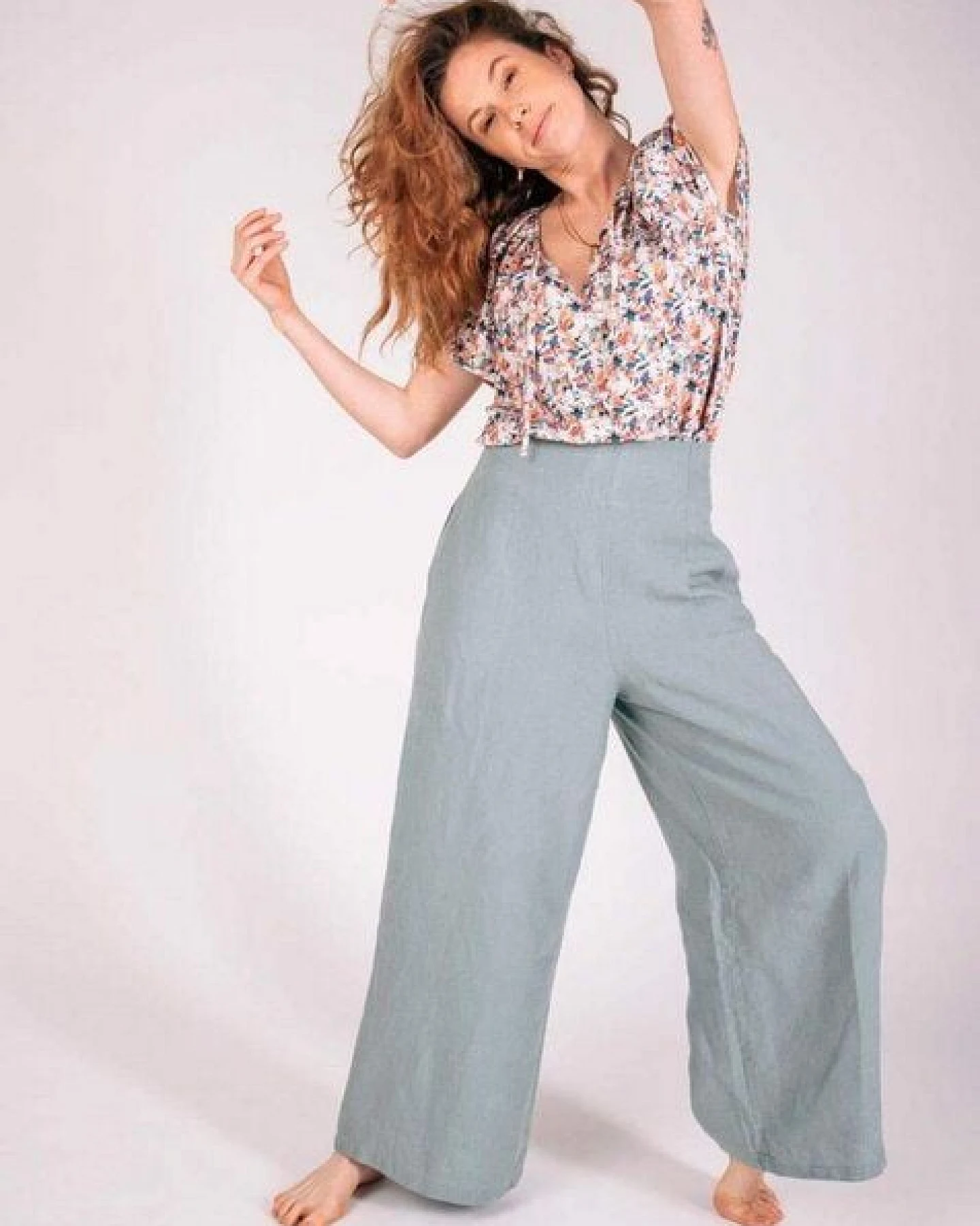 Aatise Leinenhose weit mit hohem Taillenbund Zove 100% Leinen – Ansicht 4
