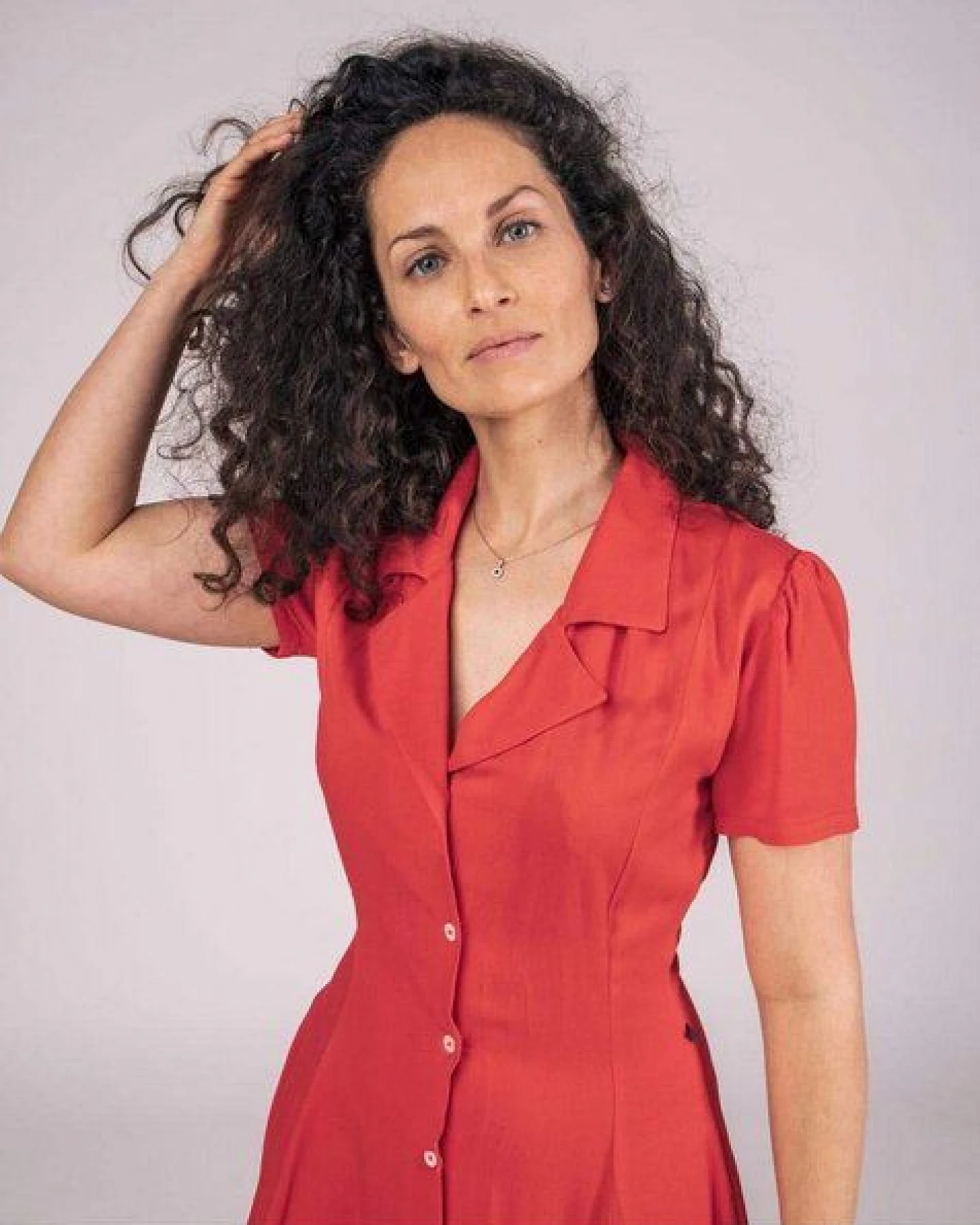 Aatise Zerna Hemdblusenkleid midi Länge aus 100% EcoVero, kurzarm – Ansicht 2