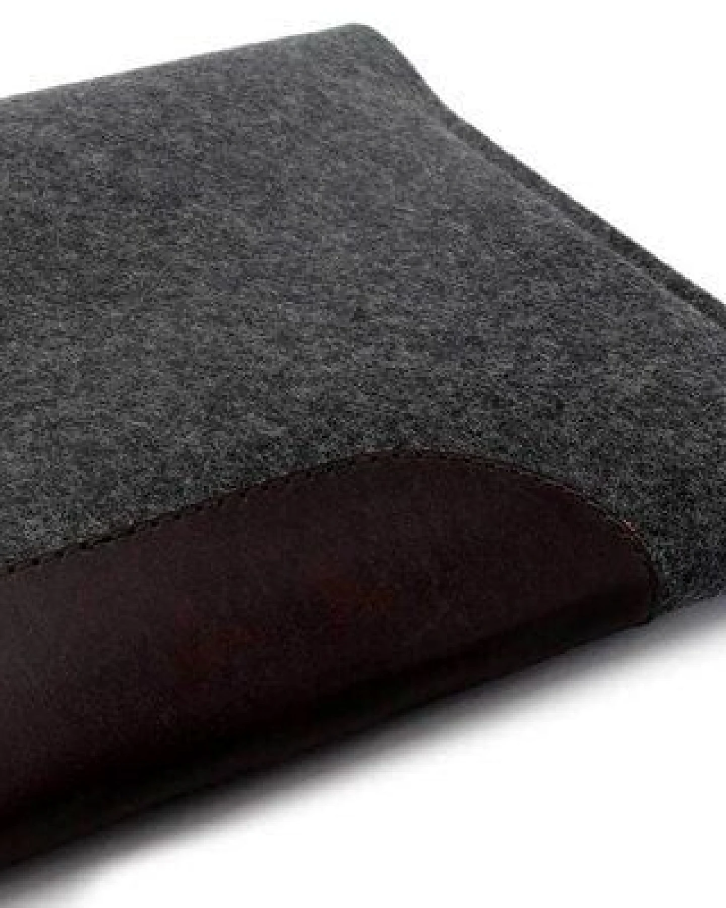 Pack & Smooch MacBook Air 15 Sleeve, MacBook Air 15 Hülle aus Wollfilz und pflanzlich gegerbtem Leder aus Italien – Ansicht 4