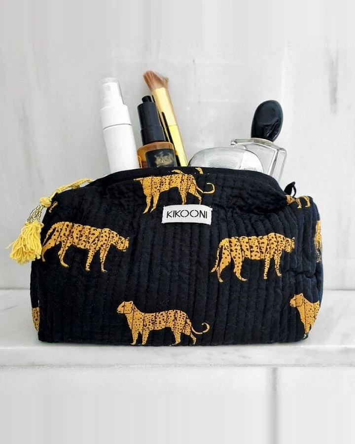 KIKOONI handgefertigte Kosmetiktasche "Black Leopard"