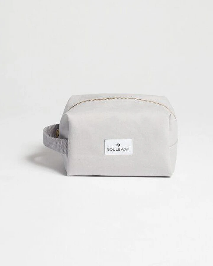 Dust Grey