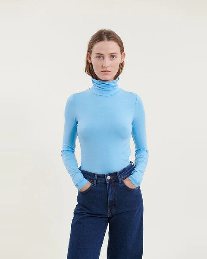 Blau